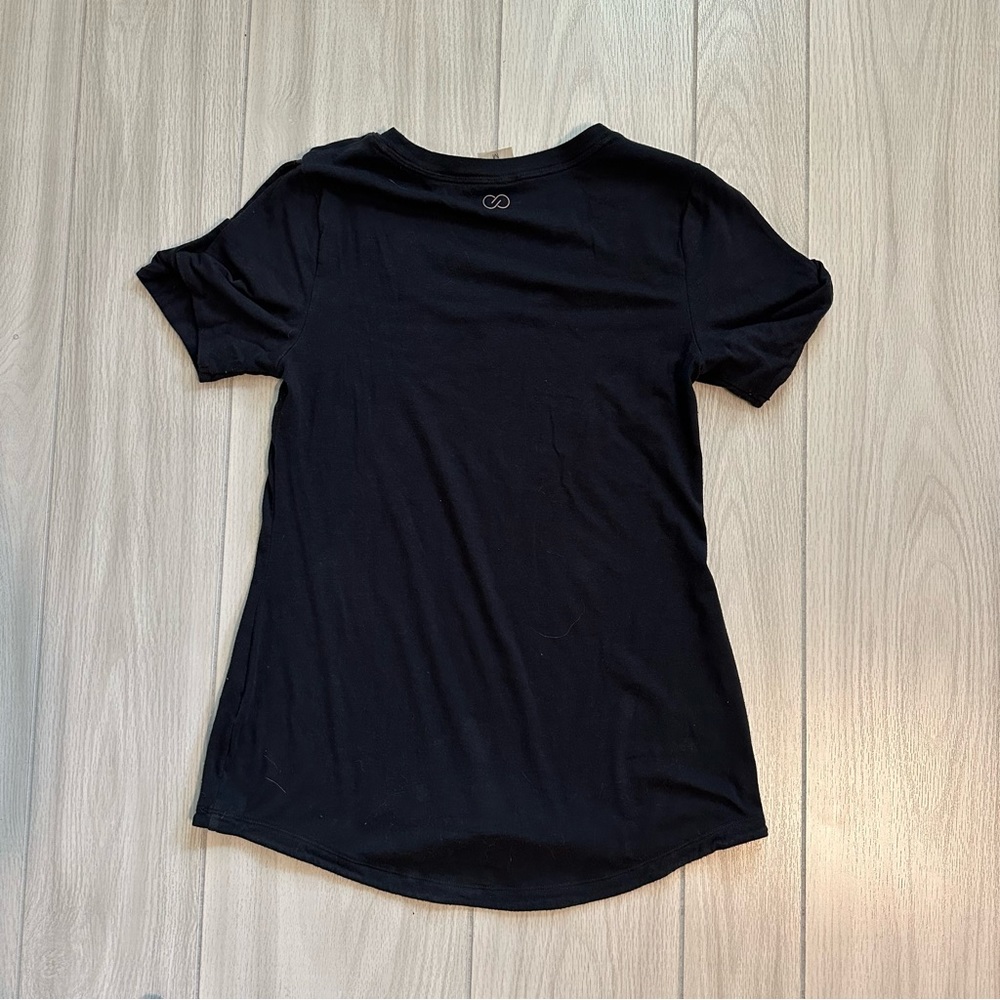 Calla black solid tshirt medium. Excellent condition - Picture 2 of 5